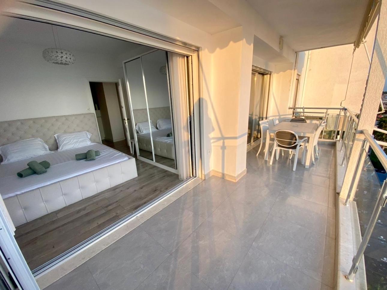 Bellevue 3 Bdm Apartamento